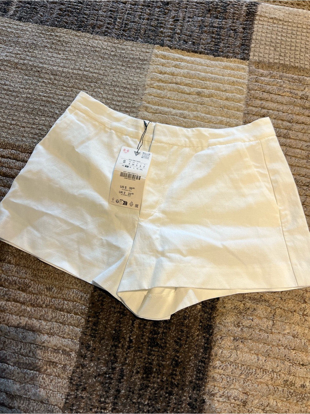 Zara White Women's Linen Short